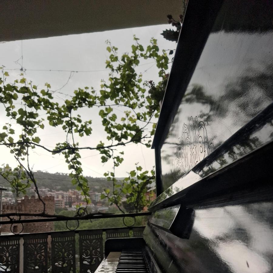 Apartment With A Nice Terrace In Old City Center Tbilisi Exterior photo